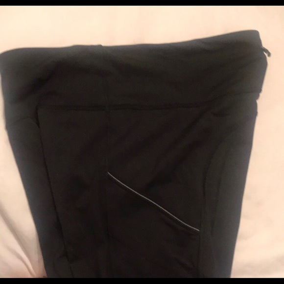 Lululemon 🍋Fresh Tracks crop tights - Picture 7 of 8